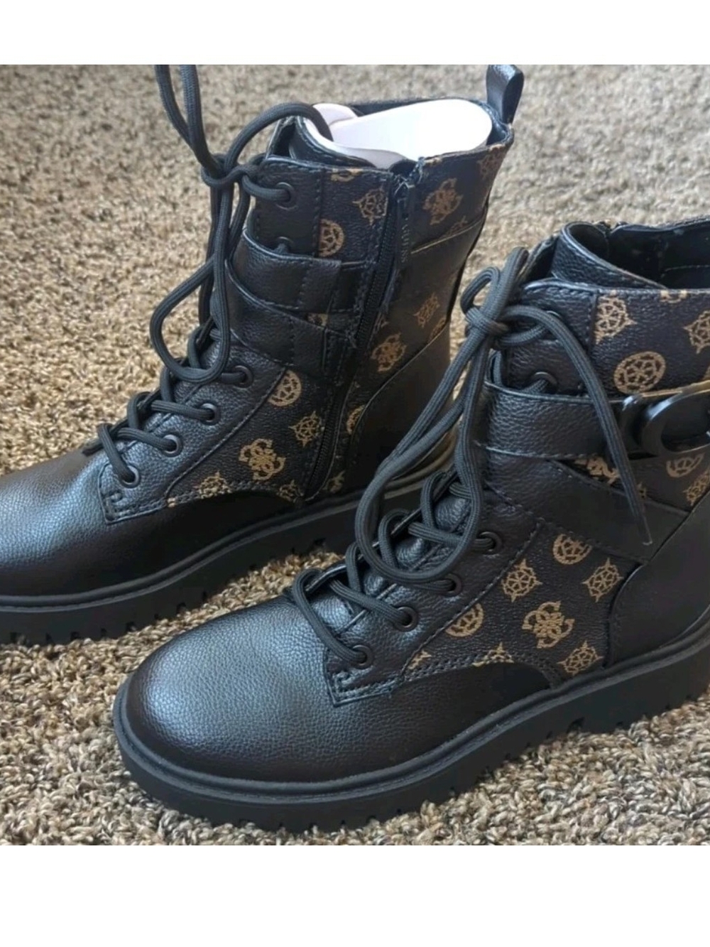 GUESS Women's Orana Combat Fashion Boots, Faux Leather Size 7.5 New Without Box